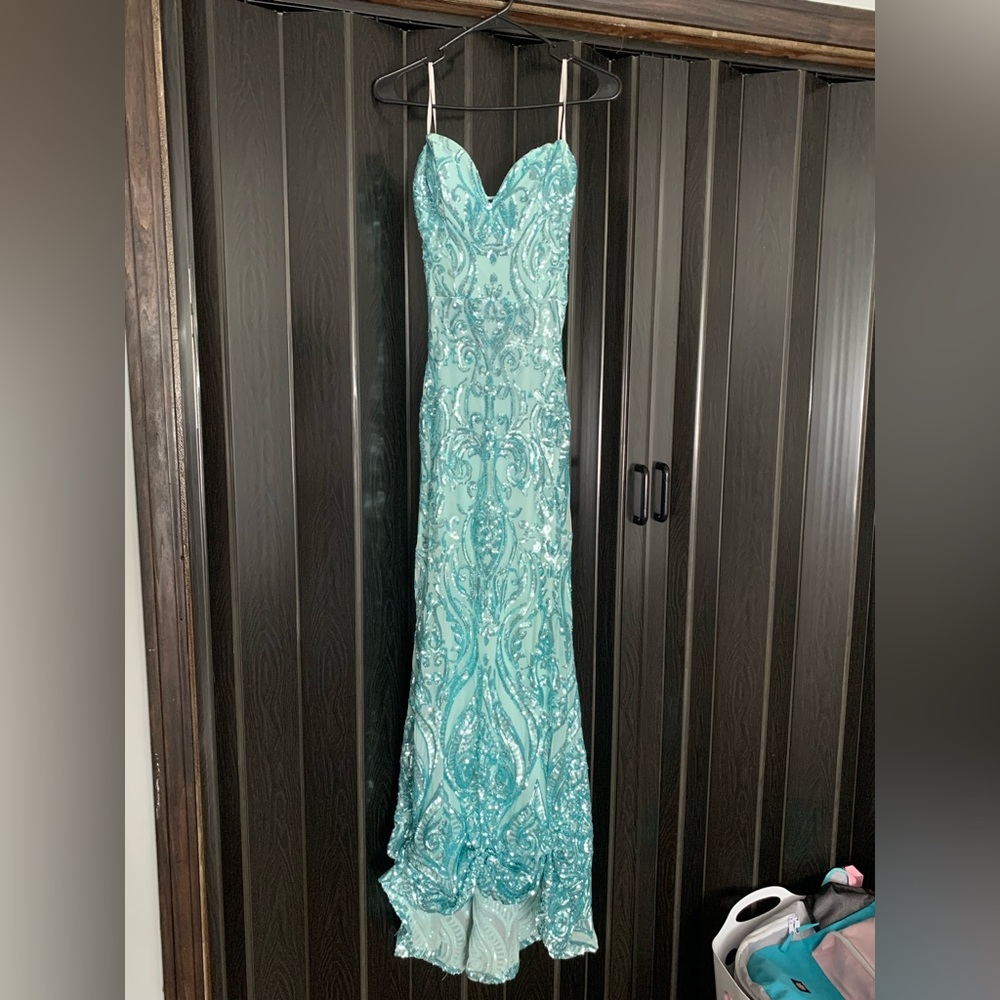 Beautiful blue dress